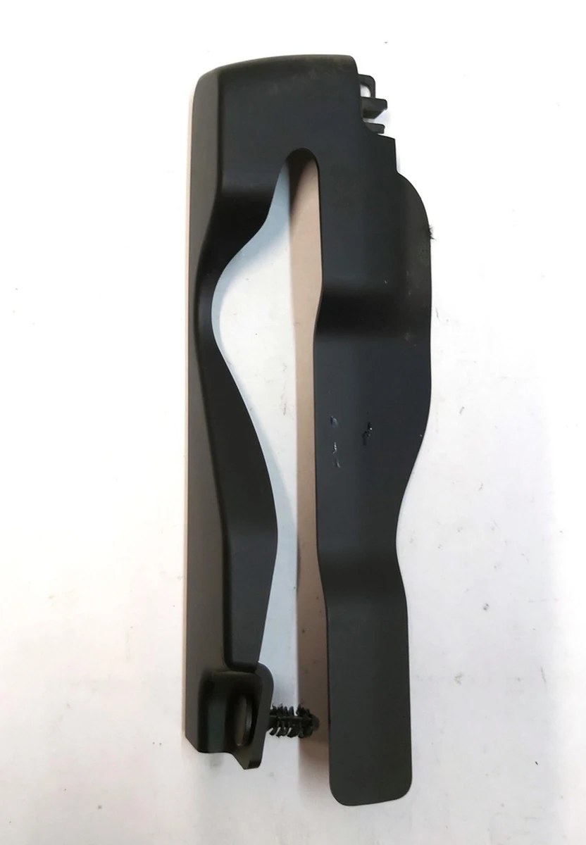 21 Накладка декоративная салазок сиденья пассажира нижняя левая задняя Tesla model X 1066632-00-A