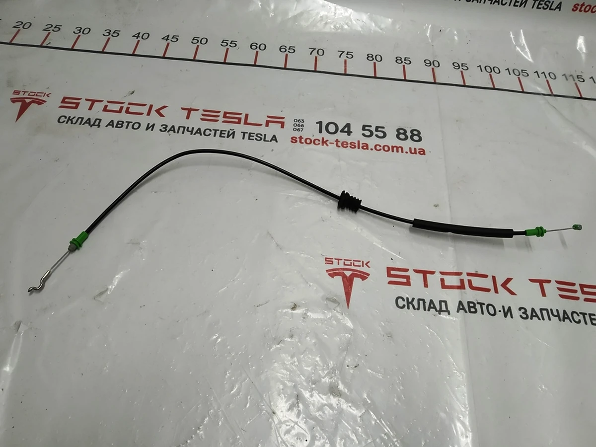 1 Трос замка дверей передньої лівої Tesla model 3 1068964-00-M