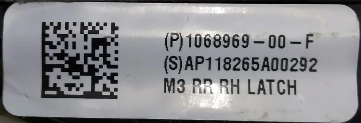 1 Замок дверей задньої правої Tesla model 3 1068969-00-M