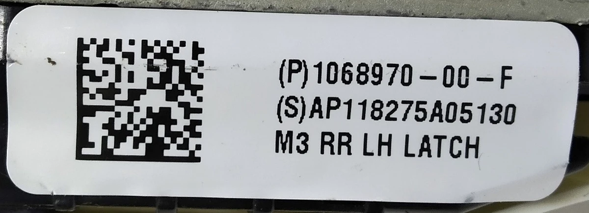 1 Замок двері задніх лівих Tesla model 3 1068970-00-M
