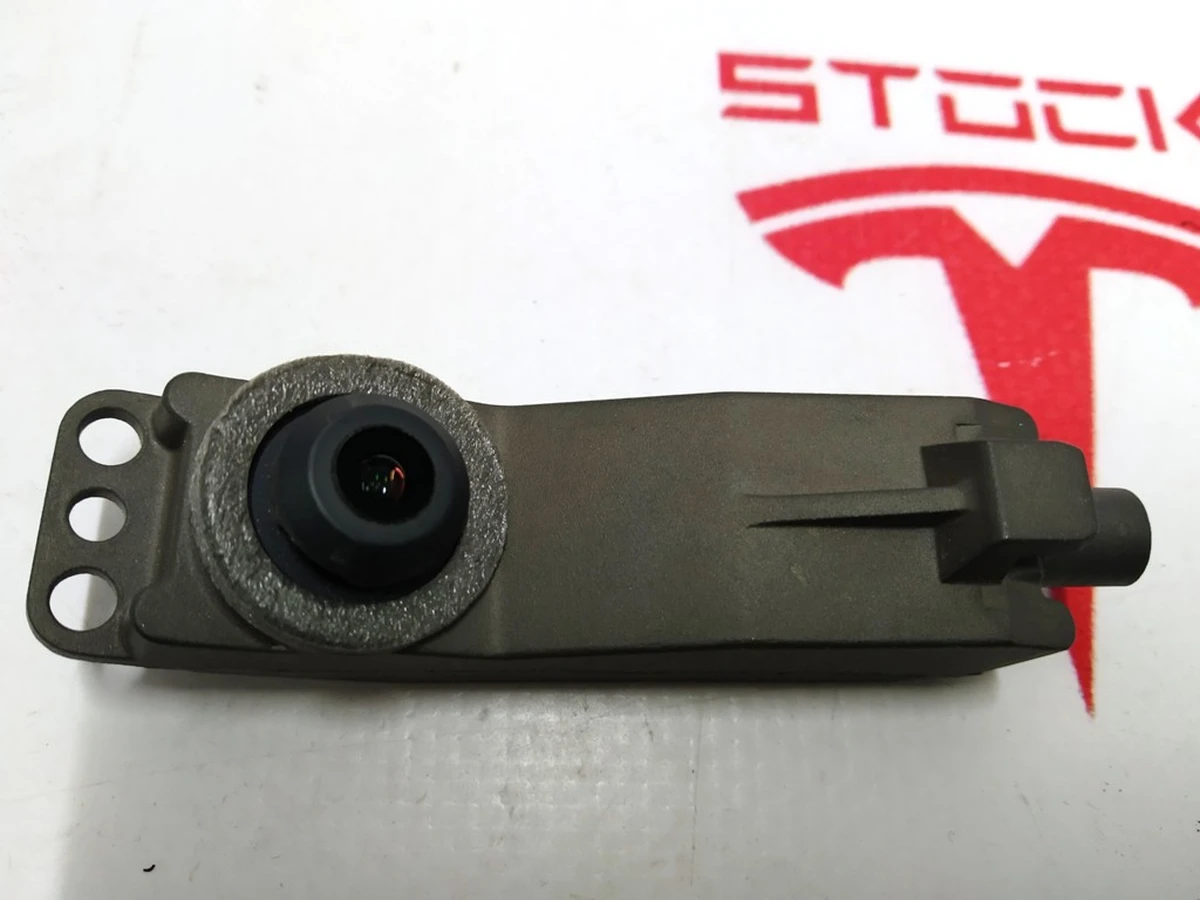 7 Камера стійки-B зовнішня Tesla Model S REST, Model X 1069104-00-C