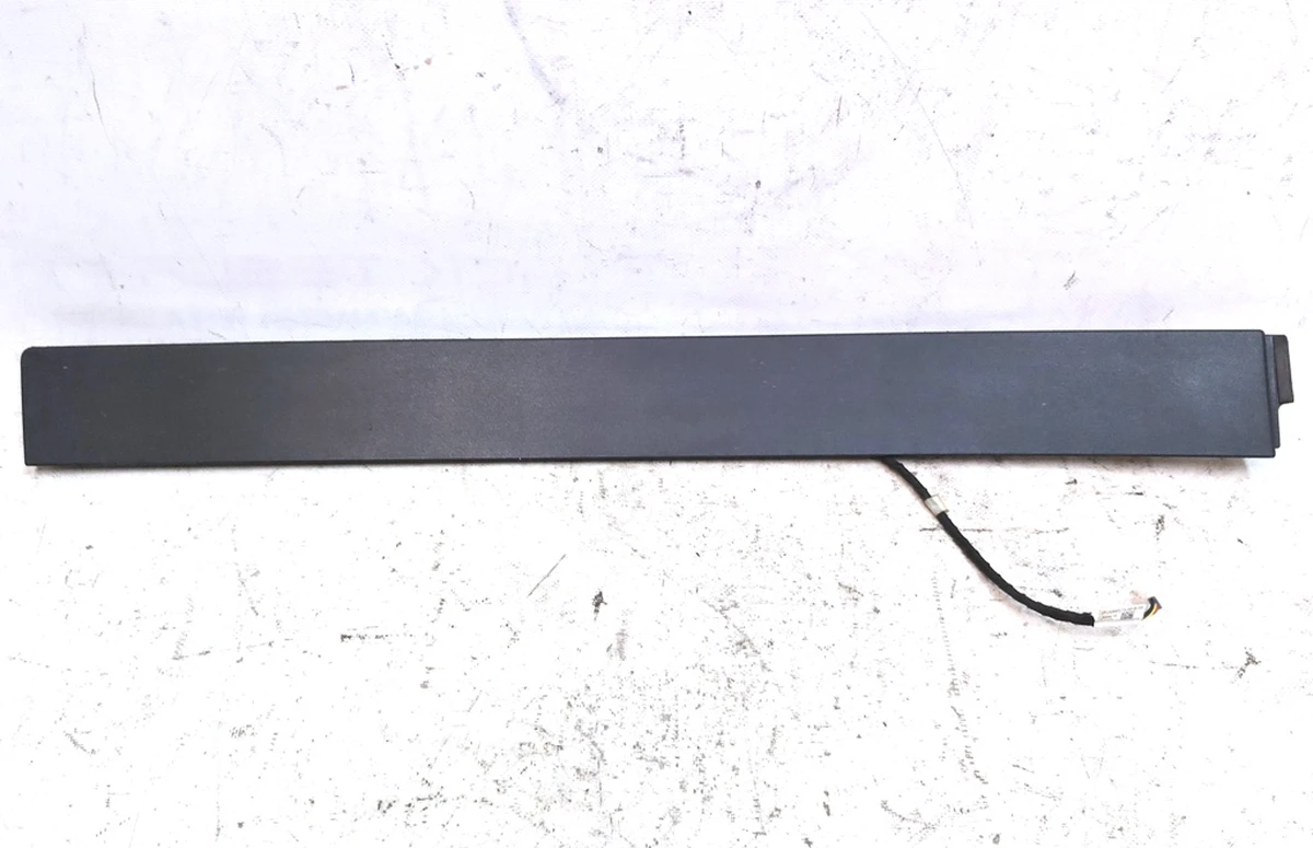 3 Накладка двери задней правой наружная нижняя с датчиком Tesla model X 1097664-00-B 1063445-00-B 1067553-00-B