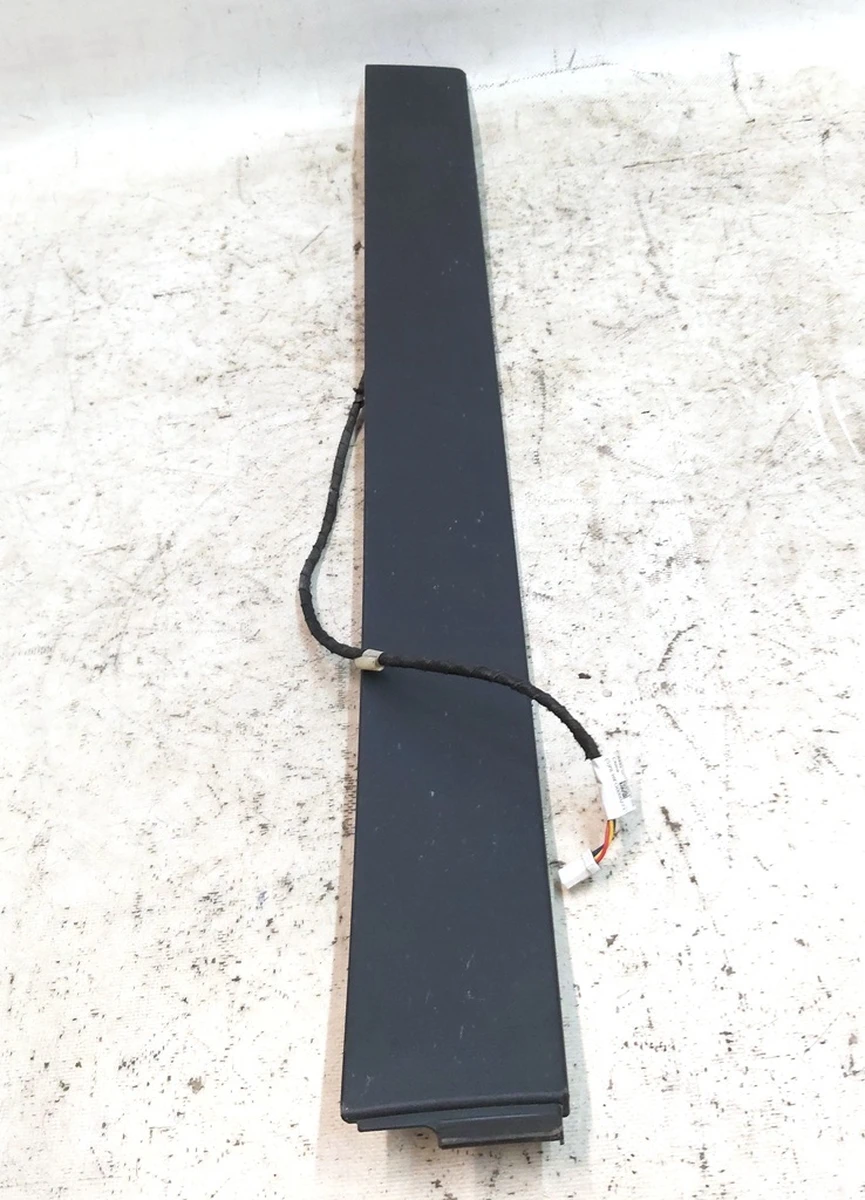 3 Накладка двери задней правой наружная нижняя с датчиком Tesla model X 1097664-00-B 1063445-00-B 1067553-00-B