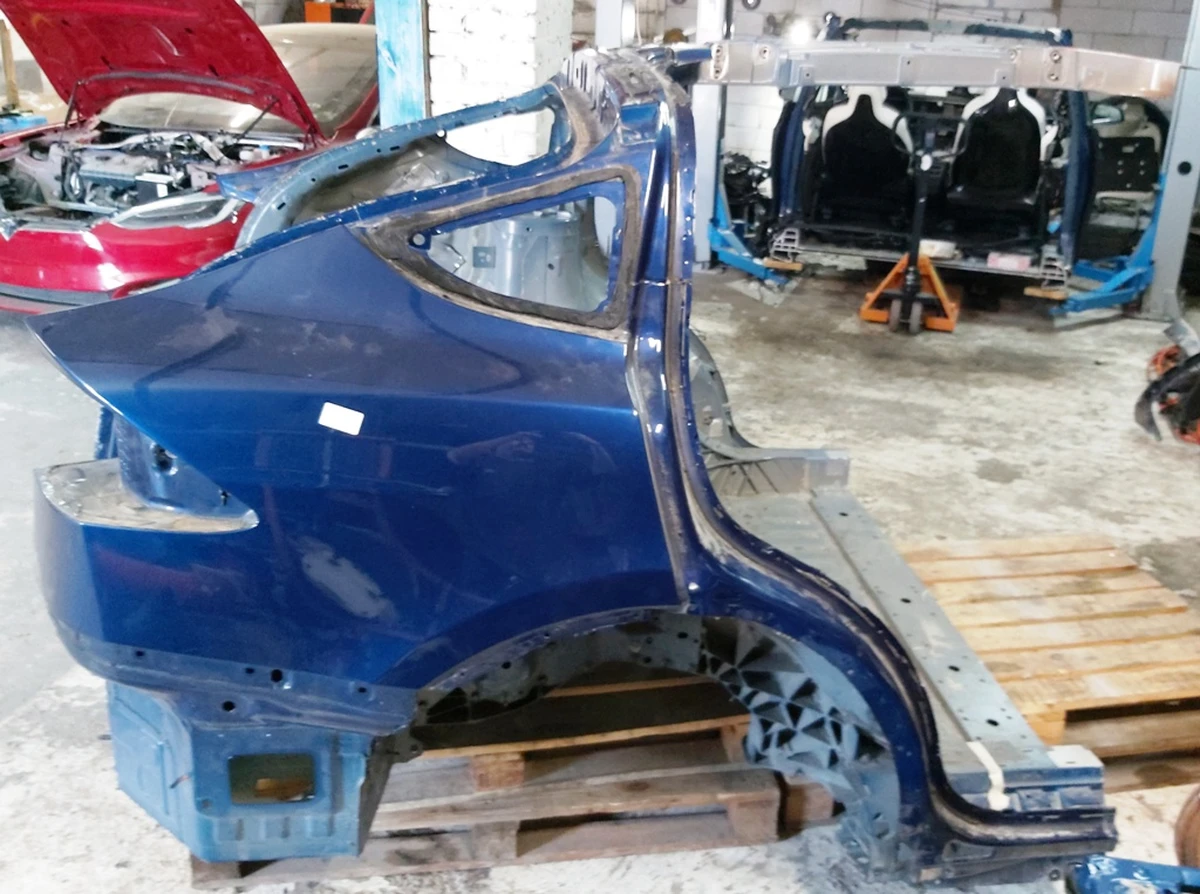 4 Body rear assembly with spine Tesla model X 1036506