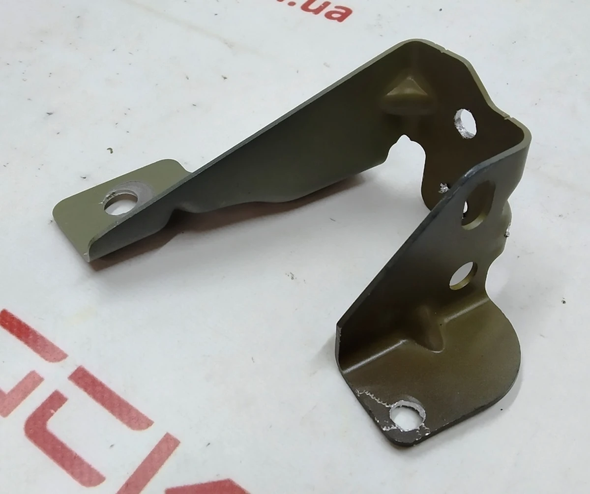 8 Чверть передня ліва кронштейн кріплення крила передній Tesla model X 1069421-S0-A