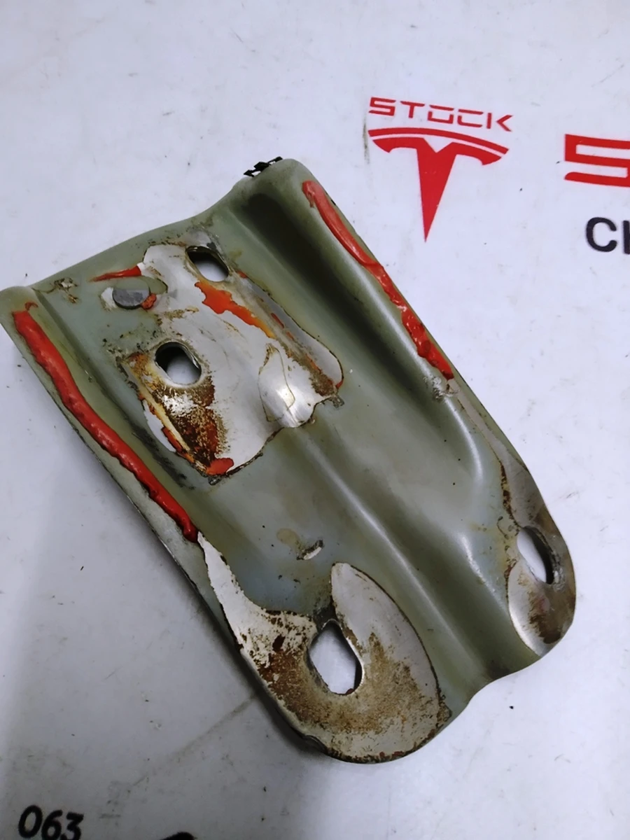 14 Quarter front left connector-mounting the glass to the side member Tesla model X 1069425-S0-A