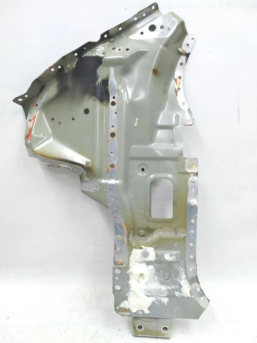 12 Quarter front right A-pillar panel, middle part assembly with Tesla model X 1069448-S0-B mounting bracket