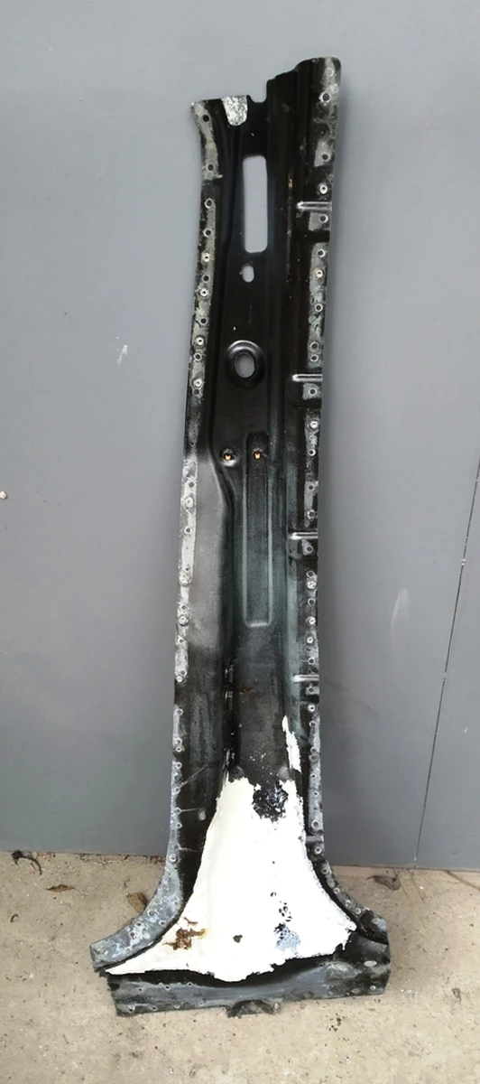 14 Right B-Pillar Body Panel (Middle) Middle Part Assembly with Door Hinge Mounting Bracket Tesla model X 1069458-S0-C