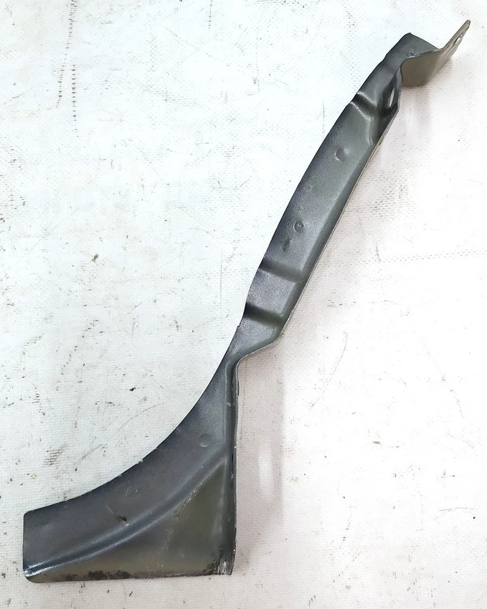 24 Кузовна панель правої стійки C нижня внутрішня Tesla model X 1069474-S0-A