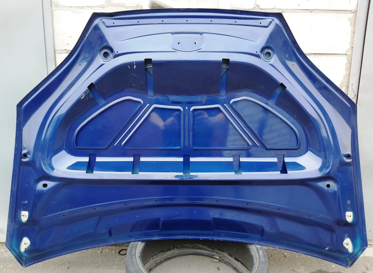 1 Капот (одна петля) AWD PPSB із пошкодженням Tesla model X 1069531-E0-B