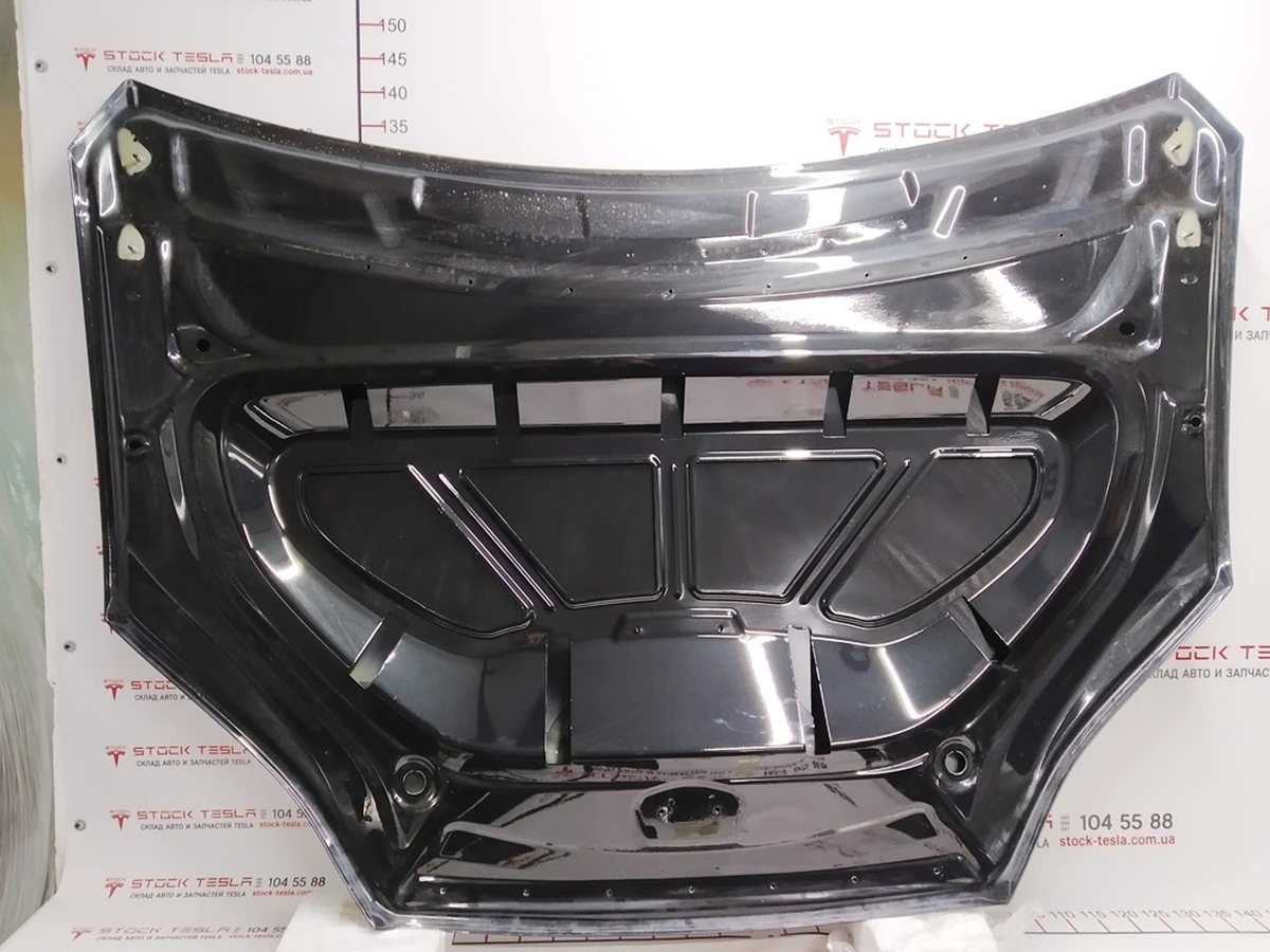 1 Hood (one hinge) AWD PMBL Tesla model X 1069531-E0-B