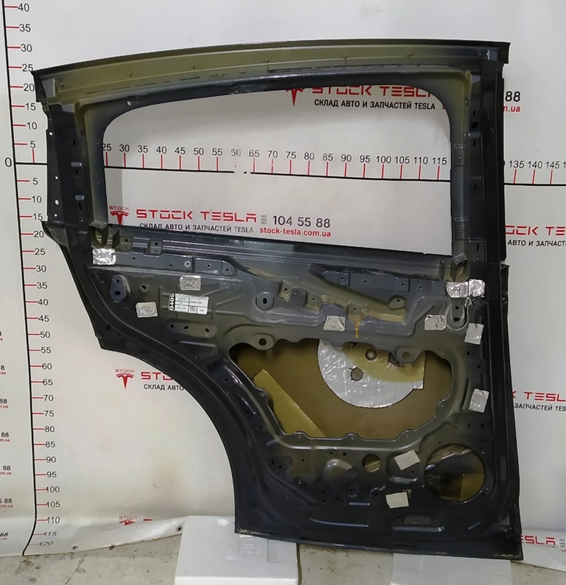 8 Rear left door (metal) Tesla model X 1069537-E0-A