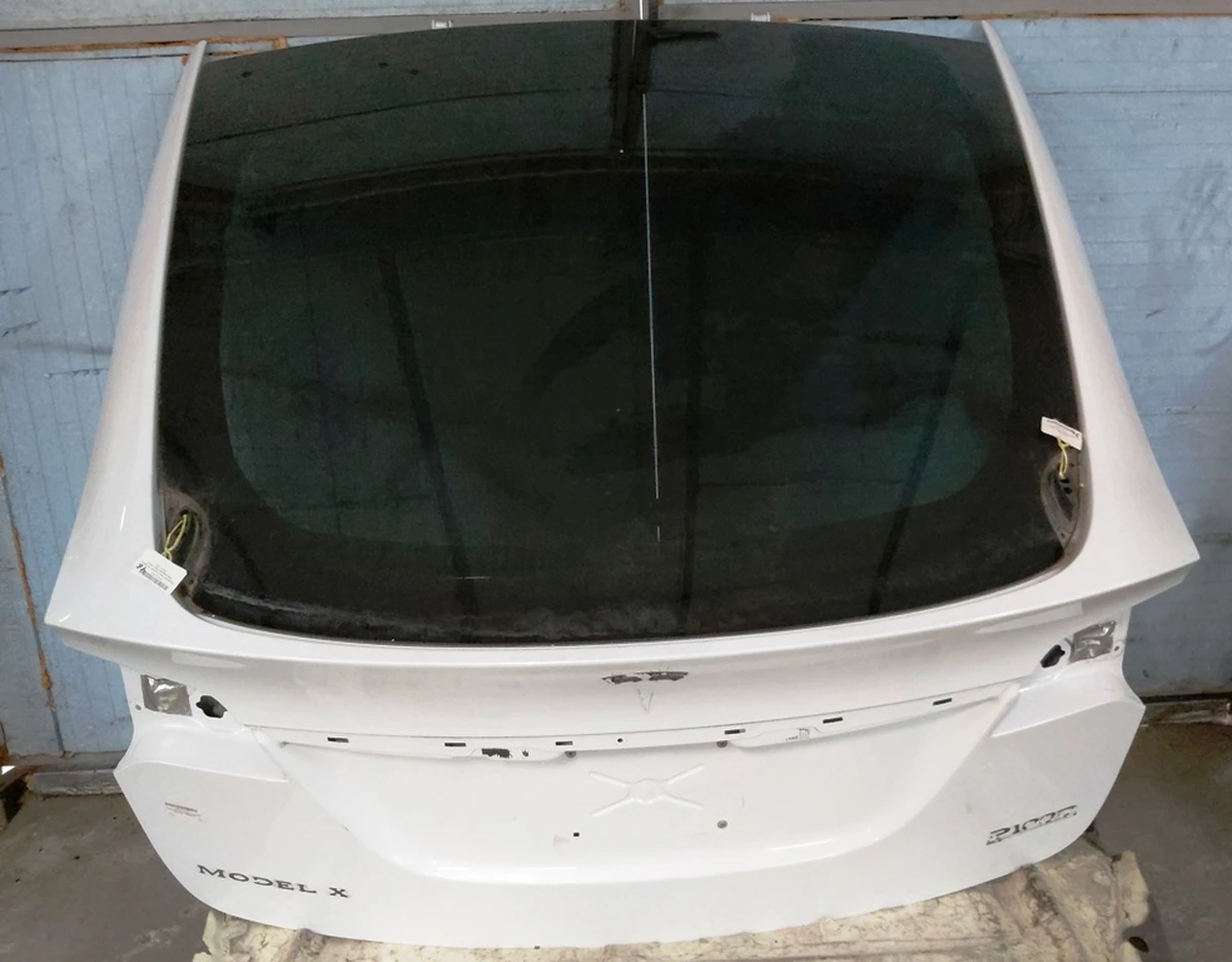 10 Trunk lid metal PPSW with glass partially assembled Tesla model X 1069546-E0-A