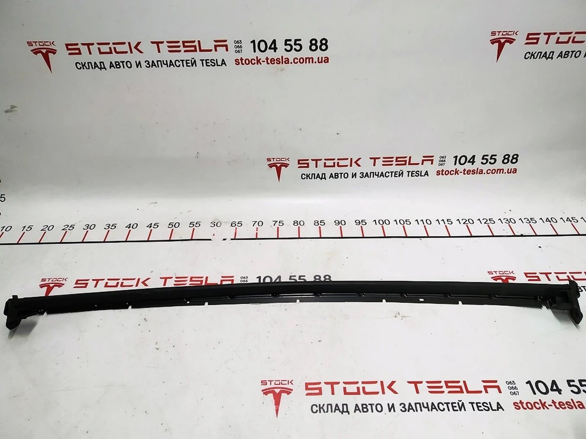 6 ASY, FALCON DOOR CANTRAIL SEAL, RIGHT HAND Tesla model X 1090637-98-A