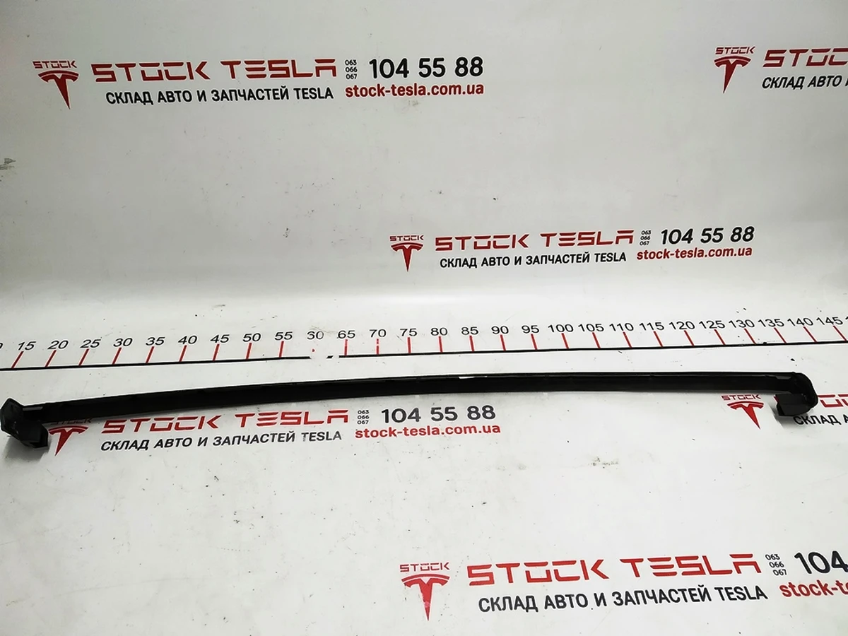 6 ASY, FALCON DOOR CANTRAIL SEAL, RIGHT HAND Tesla model X 1090637-98-A