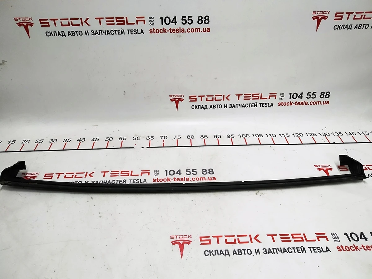 6 ASY, FALCON DOOR CANTRAIL SEAL, RIGHT HAND Tesla model X 1090637-98-A