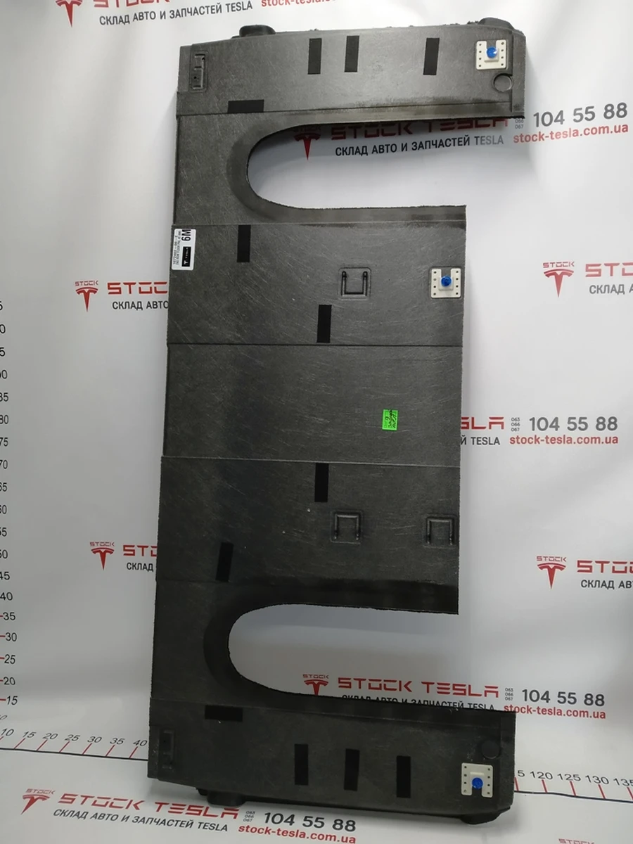 3 Панель підлоги 2 (2-ий ряд сидінь 6 місць) Tesla Model X 1072402-00-F