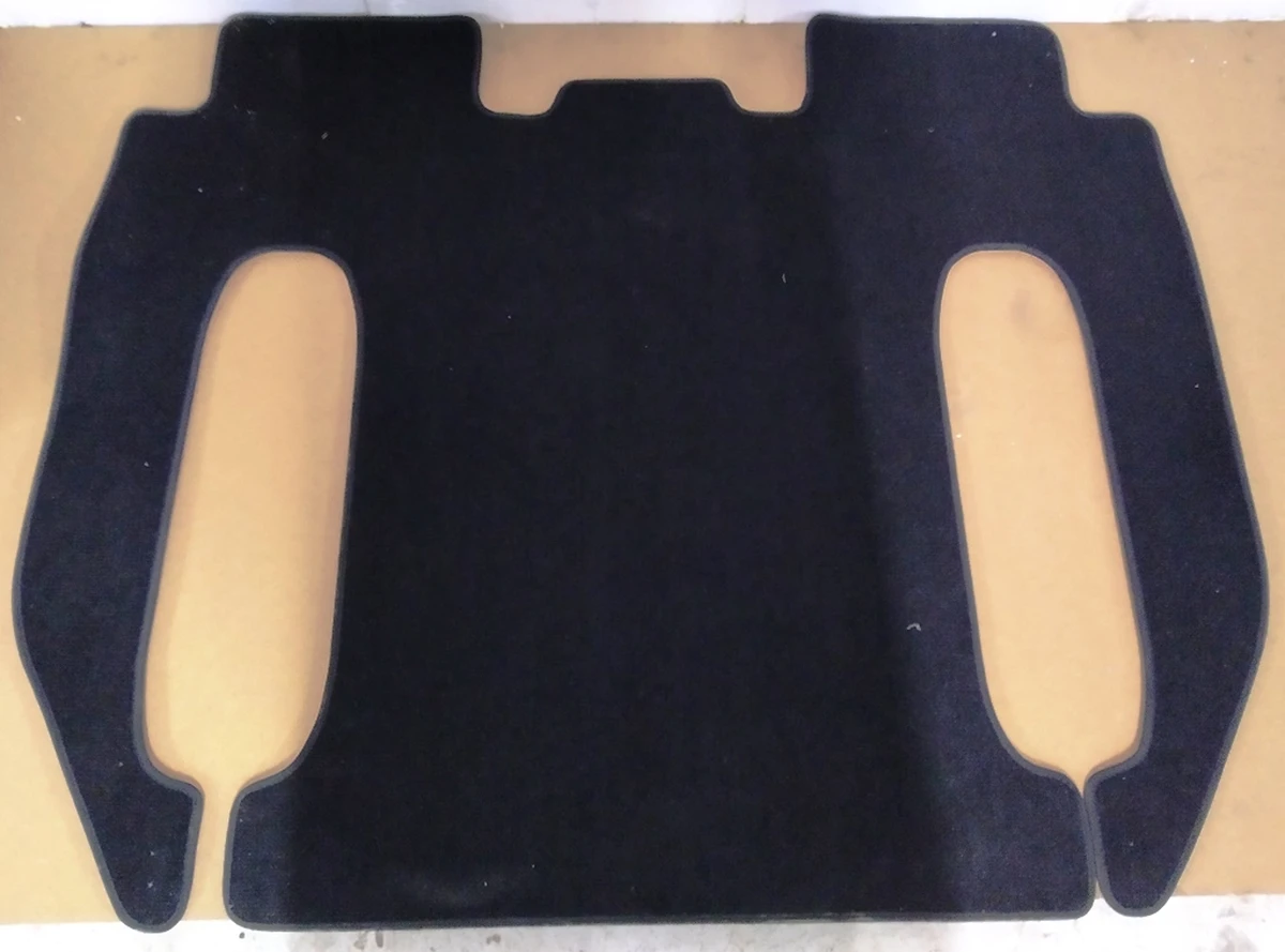 29 Floor mat, second row 6 seat Tesla Model X 1072416-00-C
