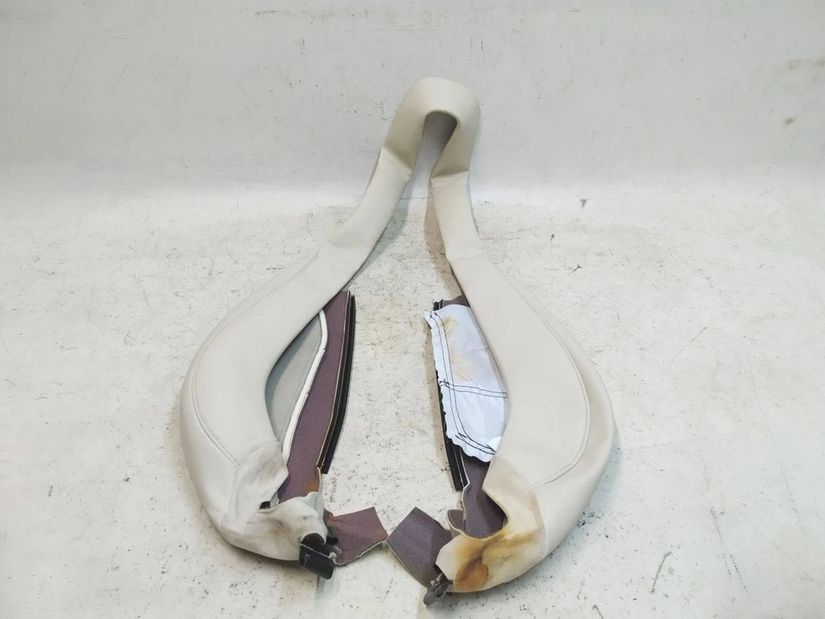 1 Обшивка бічної підтримки і кантика верхній частині пас. сид. PUR CRM (з пошкодженим) {MX_MSR} 9876524-03-A