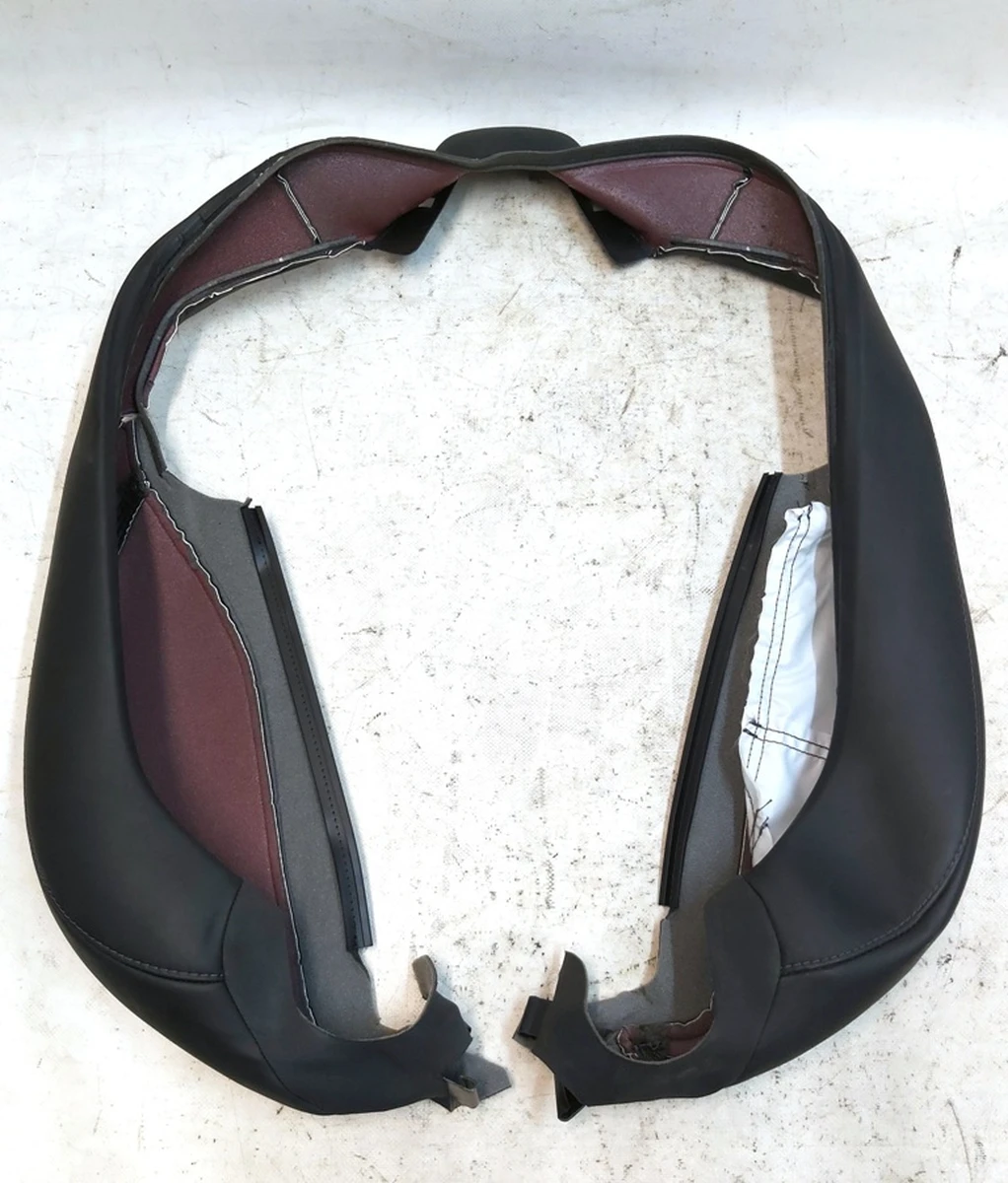 1 Обшивка боковой поддержки и кантика верхней части пассажирского сиденья PUR BLK Tesla model S REST, model X 1072769-06-B