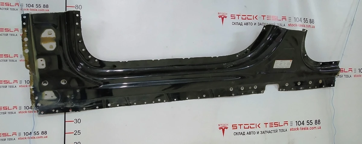 3 Кузовна панель (філя) порога стійок А/В (включно) ліва Tesla model X 1073192-S0-B