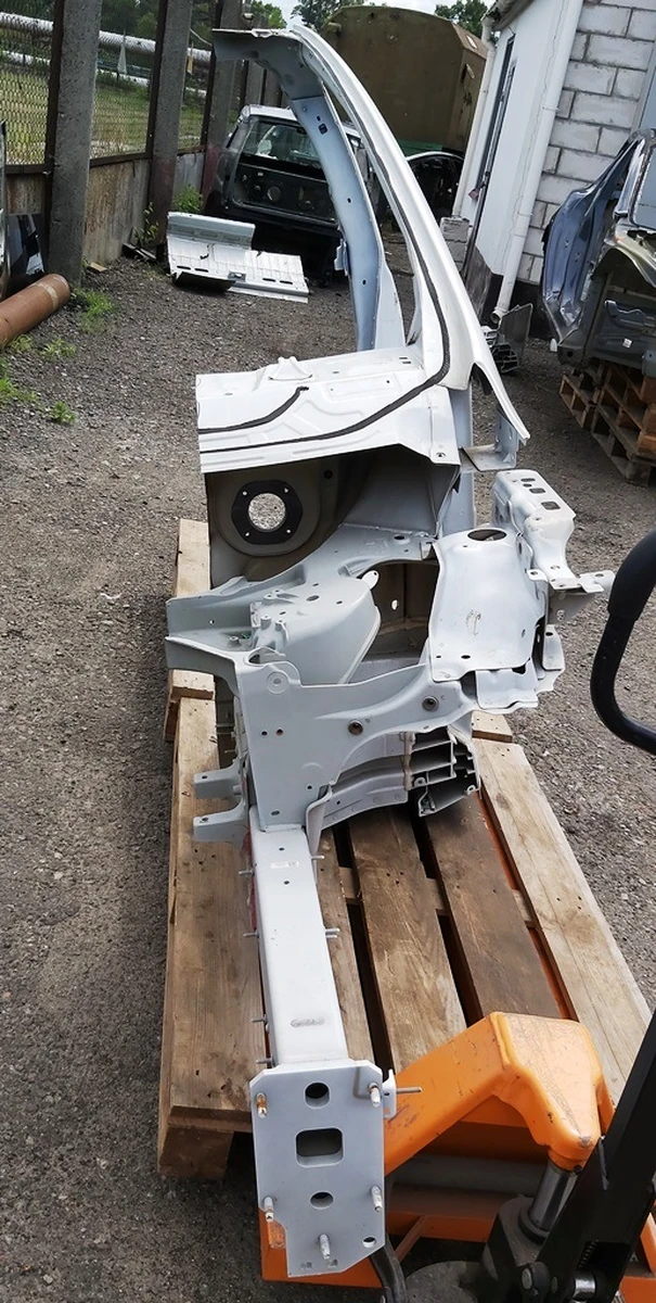 2 Кузов боковая часть левая A/B в сборе с лонжероном, стаканом и полкой крыла Tesla model X 1069415-S0-E