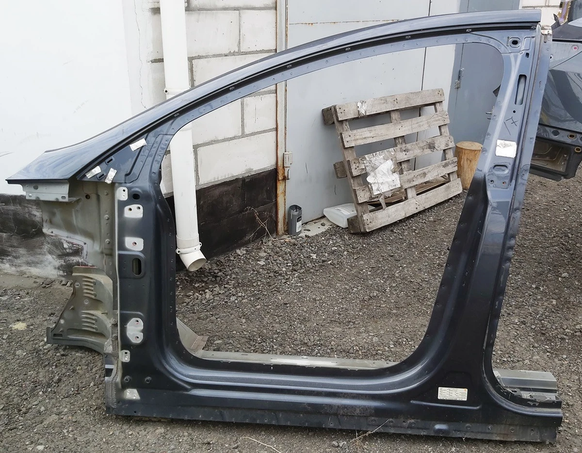 2 Body side part left A/B Tesla model X 1073192-S0-E