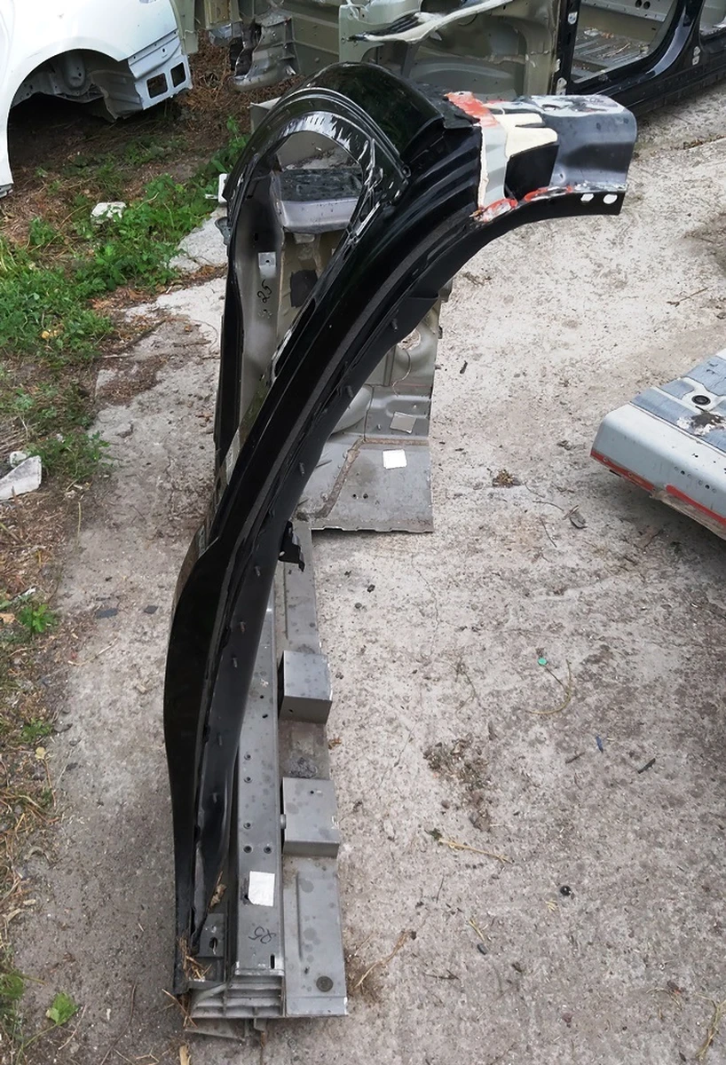 2 Body side part left A/B complete with side member, glass and wing shelf Tesla model X 1069415-S0-E