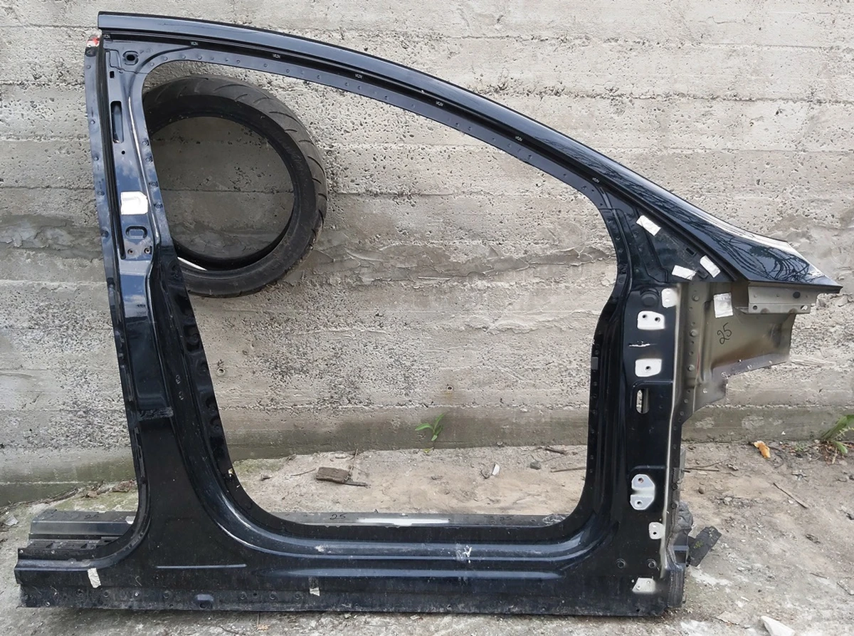 3 Body panel (panel) of the A / B pillars, right Tesla model X 1073193-S0-B