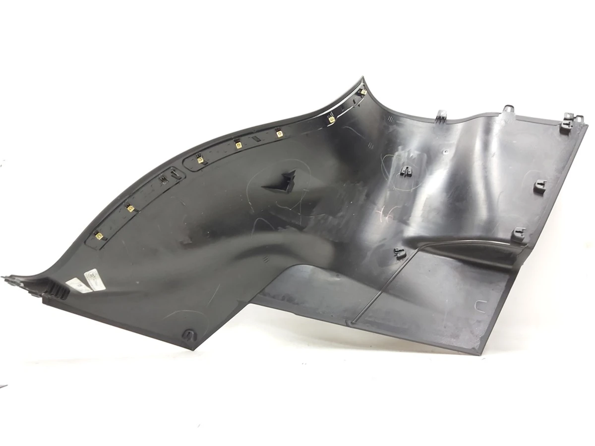 1 Облицювання стійки З ліва з пошкодженням Tesla model X 1073289-90-D