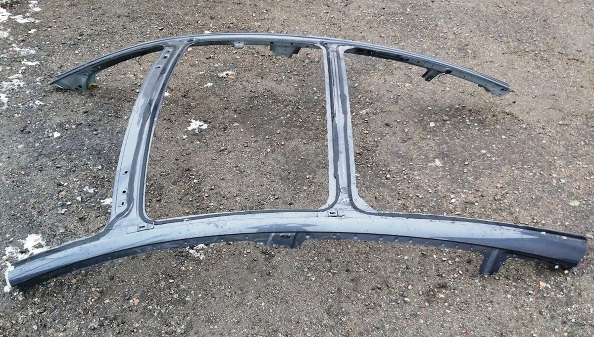 1 Кузовная панель крыши в сборе Tesla model 3 1073671-1073665