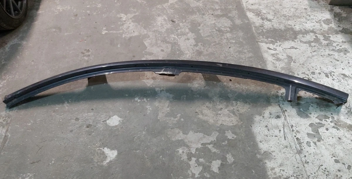 1 Кузовна панель даху ліва сторона Tesla model 3 1073671-1073665