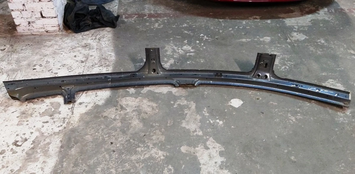 1 Кузовна панель даху ліва сторона Tesla model 3 1073671-1073665