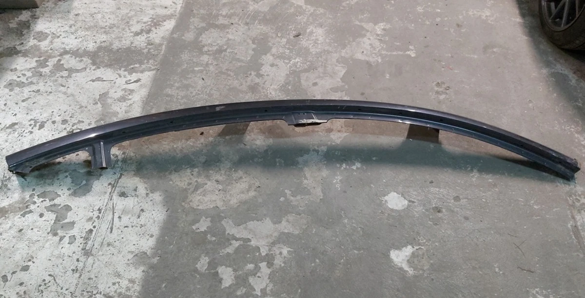 1 Кузовная панель крыши правая сторона Tesla model 3 1073671-1073665