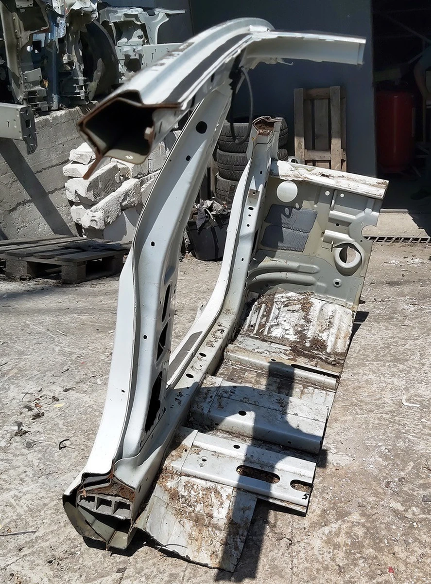 2 A/B pillar body panel right PPSW Tesla model 3 1073674-S0-A