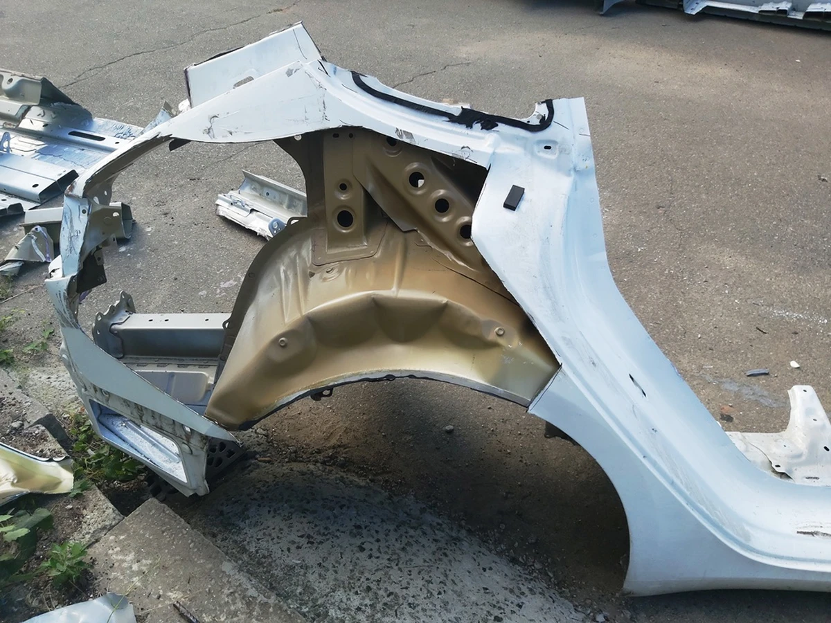 1 ASSEMBLY, BODY SIDE OUTER, RIGHT A/B/C partially assembled PPSW with damage Tesla model 3 1073674-S0-B