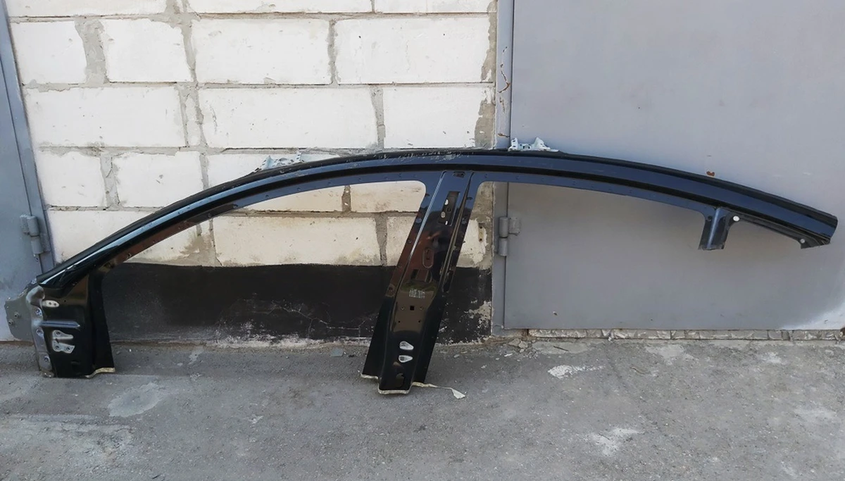 Кузовна панель лівої стійок A і B PBSB верхня частина Tesla model 3 1504887-S0-A