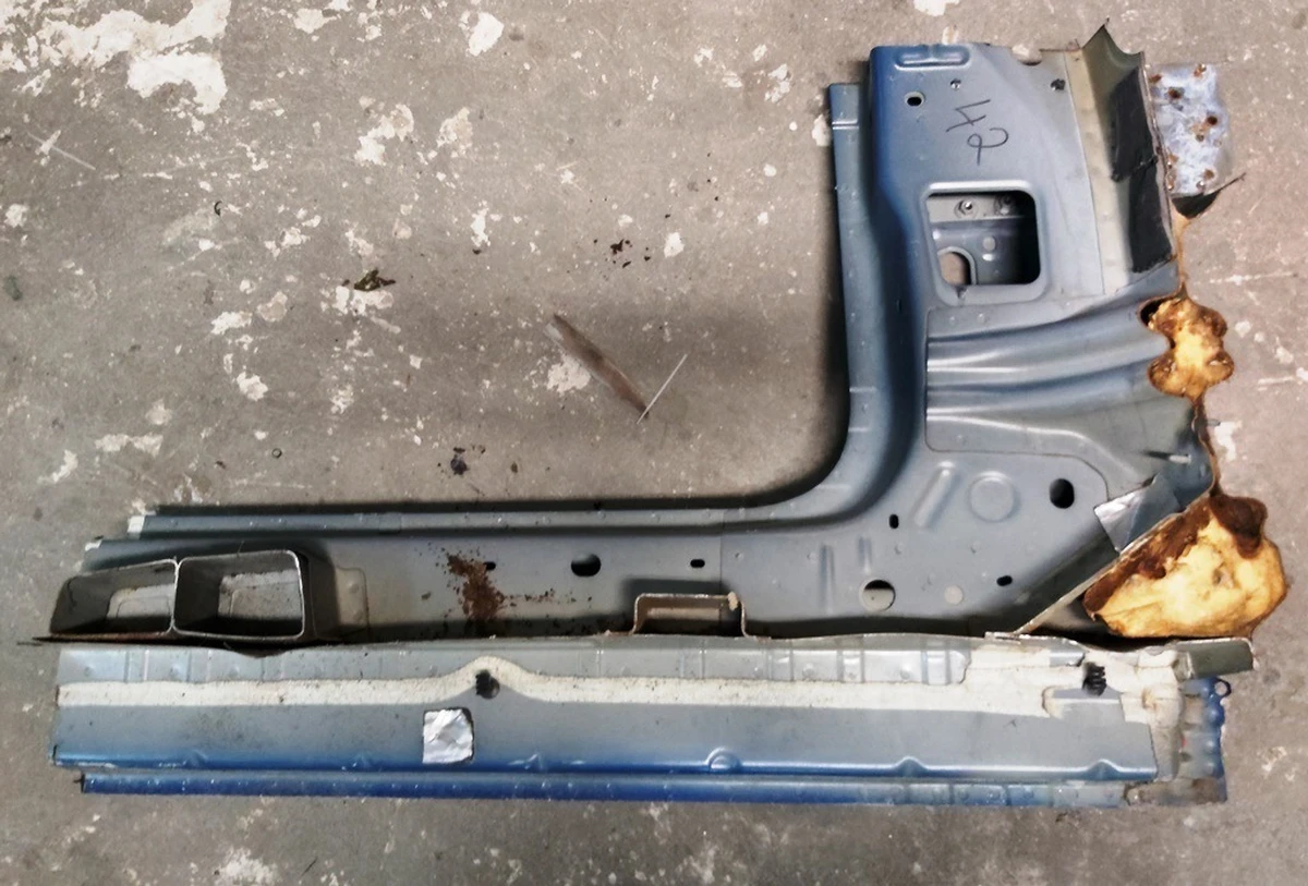 2 Чверть передня ліва стійка A з частиною порога PPSB Tesla model 3 1073679-S0-A