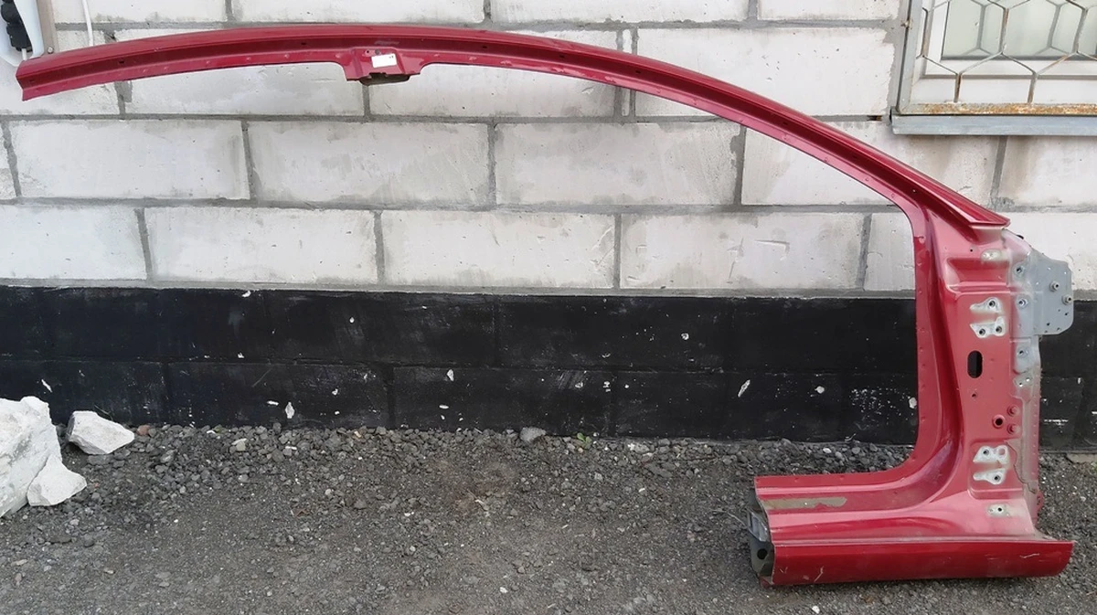 2 Quarter A-pillar RH (front) with roof fragment Tesla model 3 1073680-S0-A