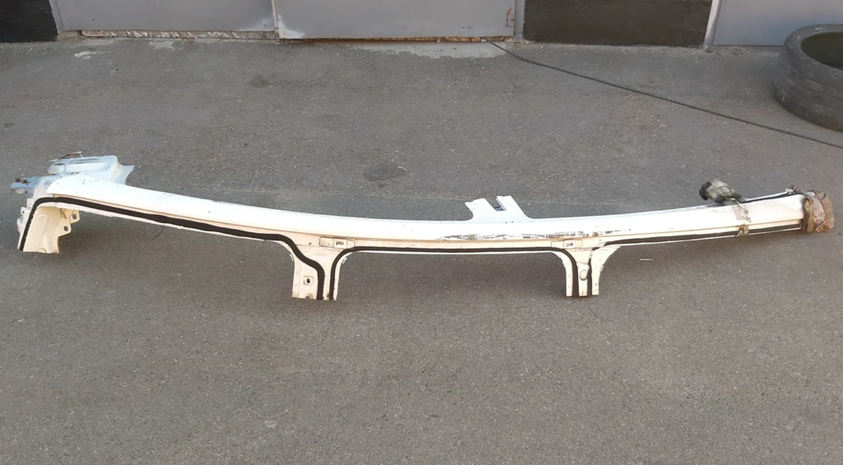 Кузов праворуч верхня частина (банан) PPSW Tesla Model 3 1073708-S0-A