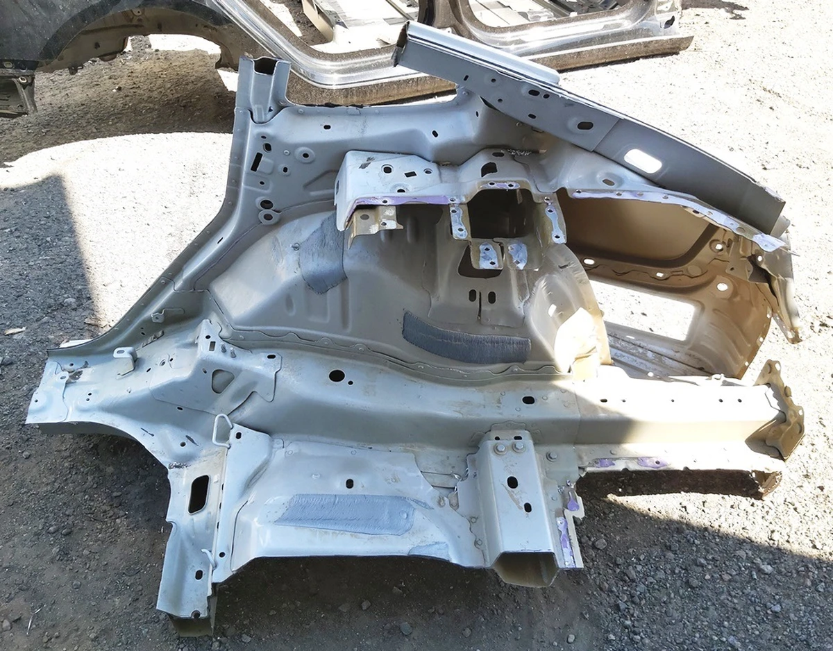 5 Чверть задня права частина кузова в зборі з лонжероном PPSW Tesla model 3 1073736-S0-L