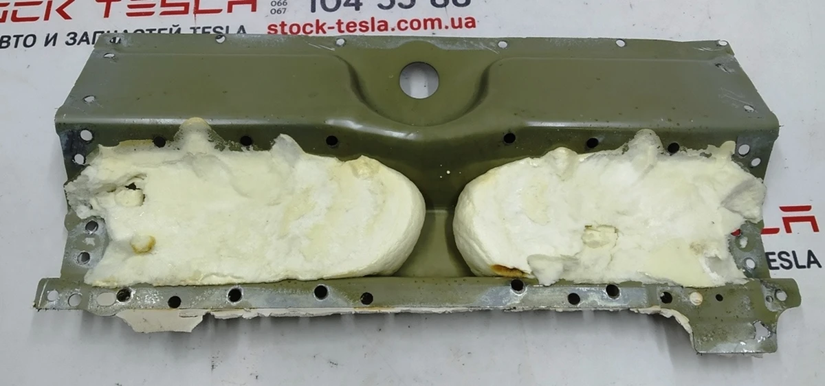 30 Motor shield body panel outer central lower Tesla model 3 1073828-S0-B