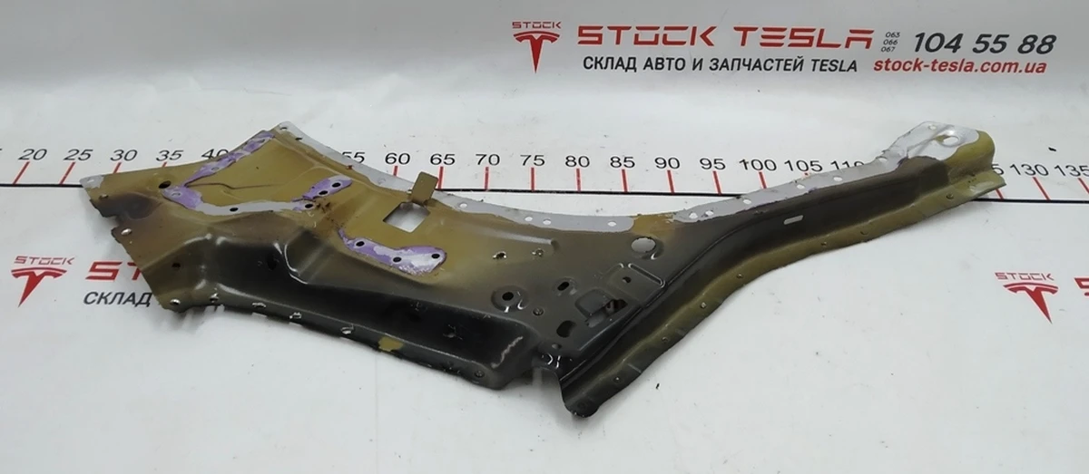 28 Чверть задня права кузовна панель колісної арки передня внутрішня (чобіток) Tesla model 3 1073852-S0-A