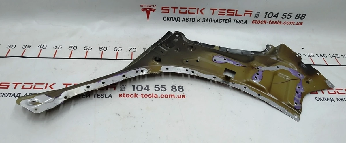 28 Чверть задня права кузовна панель колісної арки передня внутрішня (чобіток) Tesla model 3 1073852-S0-A