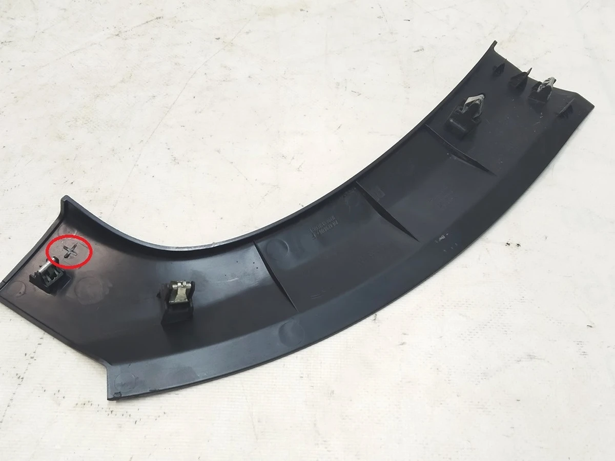 5 Assembly, MX RD trunk side garnish, RH (damaged) Tesla Model X 1074908-00-F