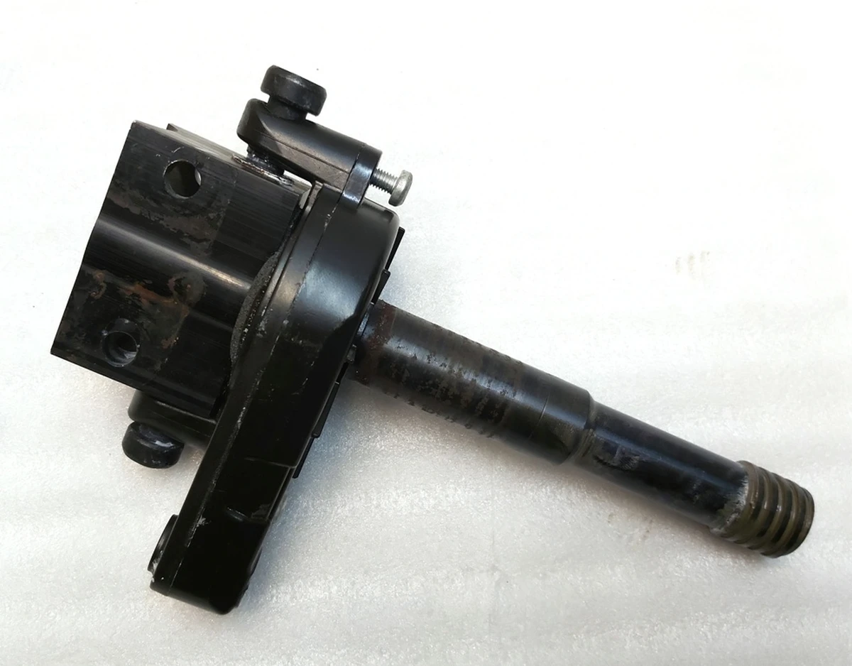 4 Електропривод нахилу сидіння 2-го ряду правого лівого Tesla model X, model X Mar 2021 1075036-00-E