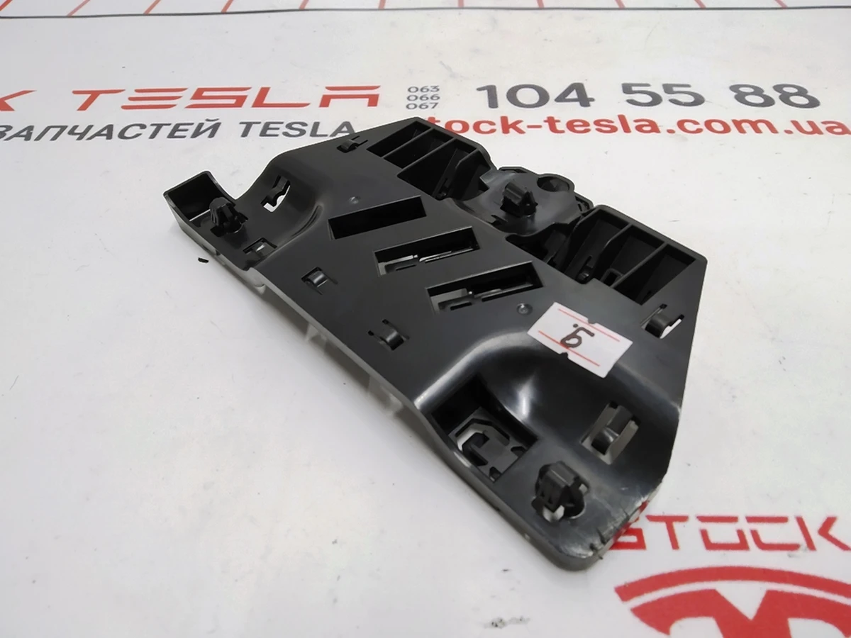 12 Bracket, HRN, MDLX, ALL, OHC, triple-cam Tesla Model X 1082391-00-C