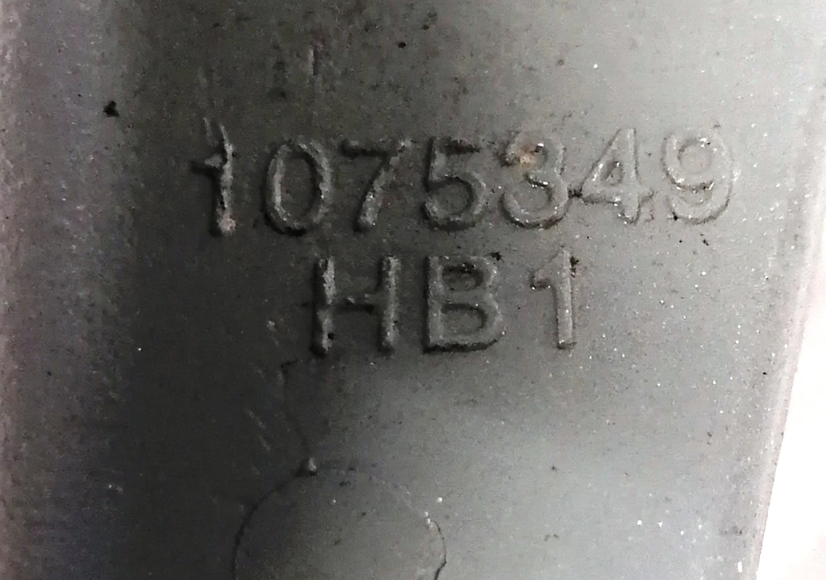 20 Кронштейн кріплення переднього двигуна правий Tesla model X 1069434-S0-A