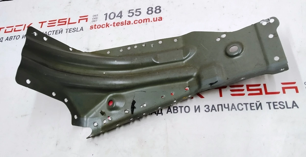 Quarter front left inner reinforcement of the engine shield and pillar A (front) Tesla model 3 1075945-S0-A