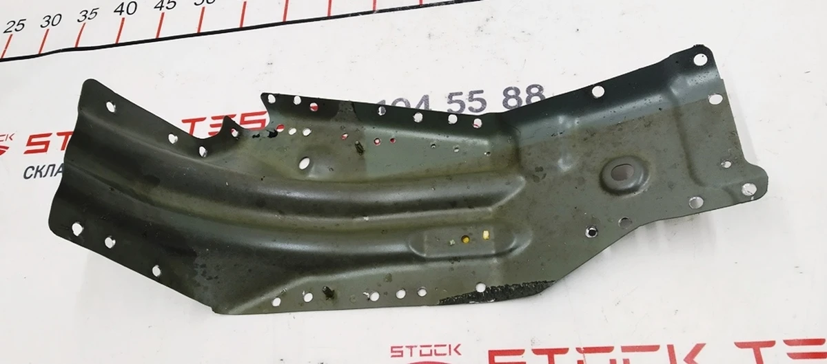 Quarter front right inner reinforcement of the engine shield and pillar A (front) Tesla model 3 1075946-S0-A